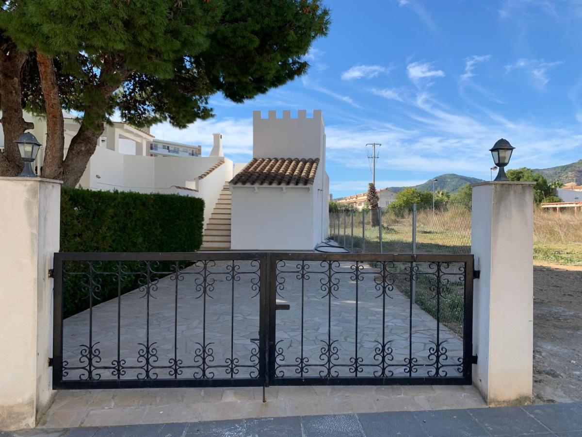 Apartamentos Playa D Y G Sant Carlos de la Ràpita Exteriör bild