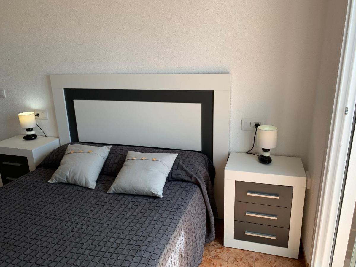 Apartamentos Playa D Y G Sant Carlos de la Ràpita Exteriör bild